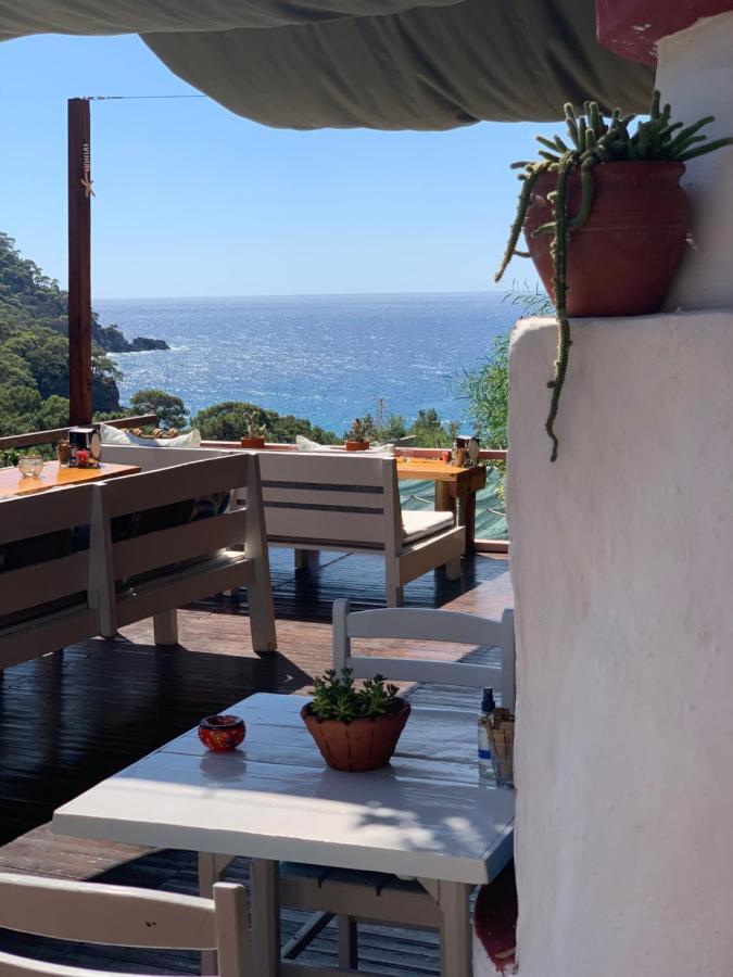 Large Bungalow With Sea View In Kabak Bay, Oeluedeniz フェティエ エクステリア 写真