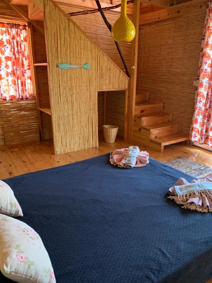Large Bungalow With Sea View In Kabak Bay, Oeluedeniz フェティエ エクステリア 写真